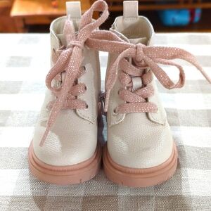 Cat & Jack sz 6M toddler pink zip up boots